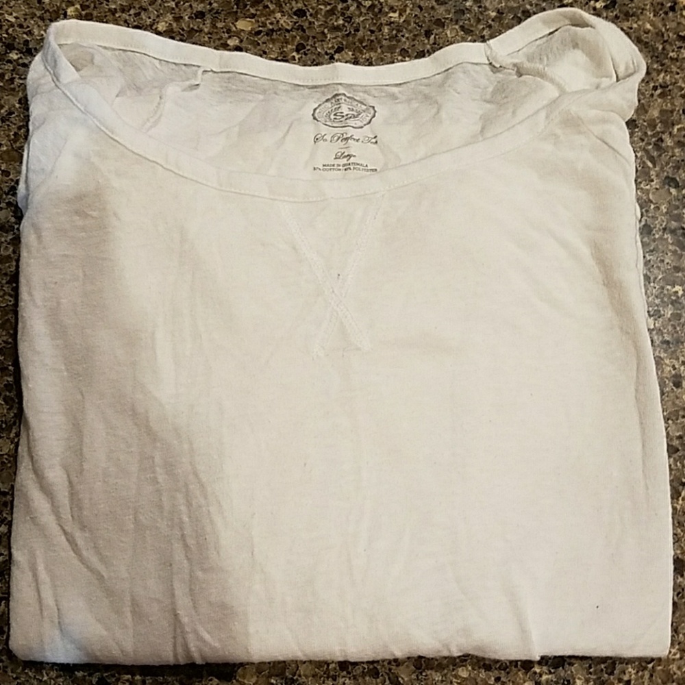 White So long sleeve shirt
